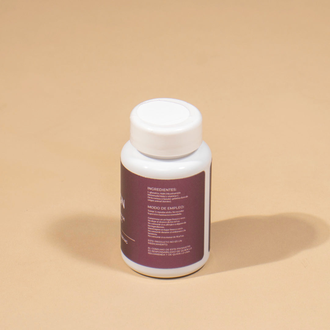 ESSENZA RGN · Suplemento a base de NMN, L-Glutatión y Vitamina C.